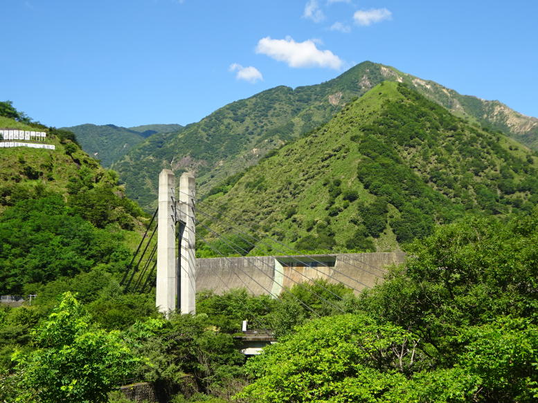中倉山