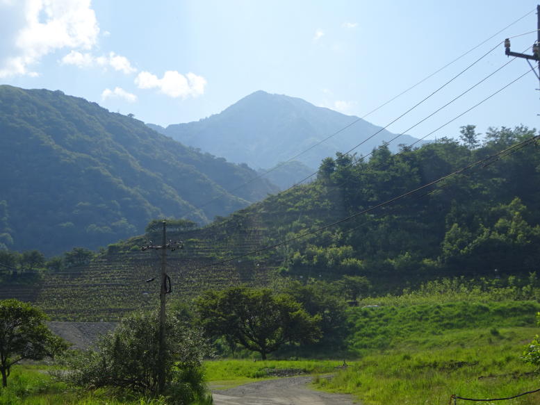中倉山