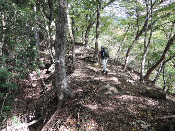 鍋割山