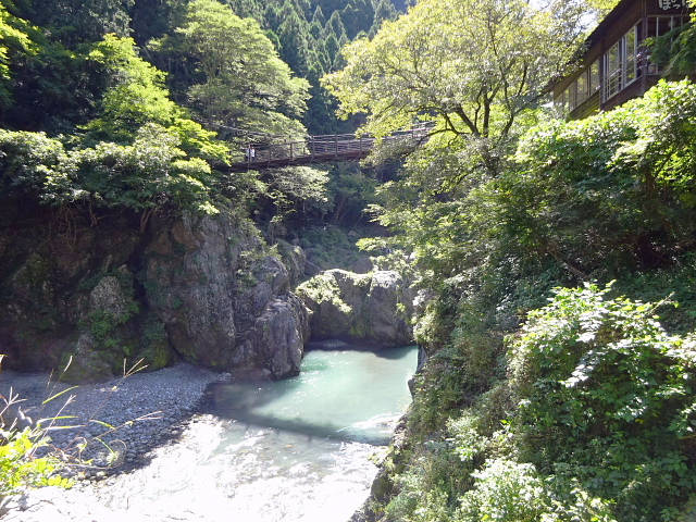 鳩ノ巣渓谷