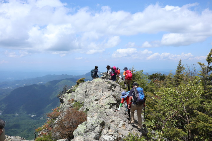 御座山