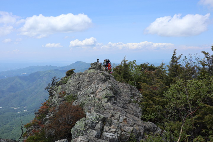 御座山