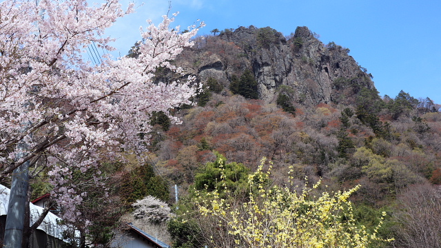 岩櫃山