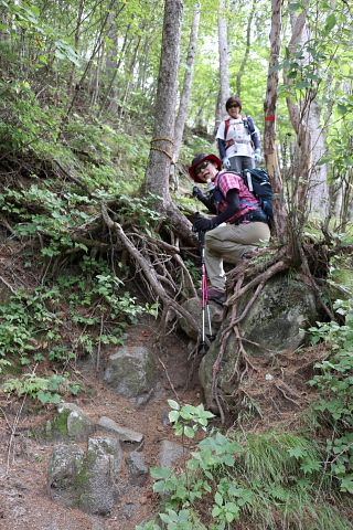 雁ケ腹摺山