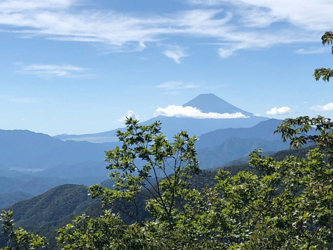 雁ケ腹摺山