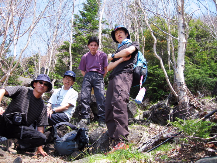 男体山