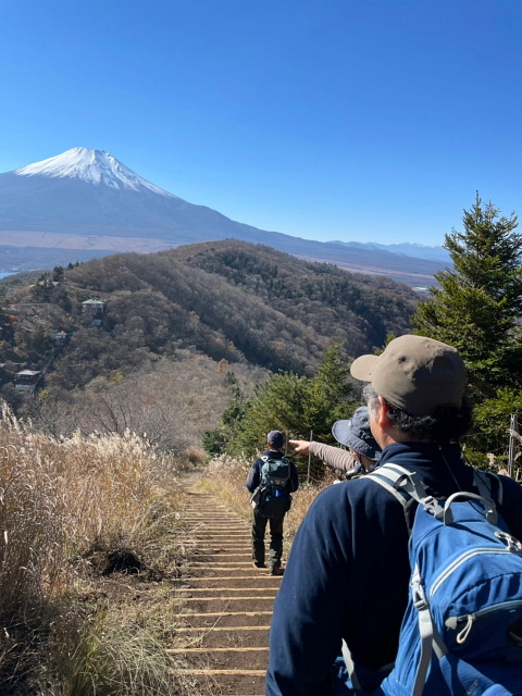 石割山