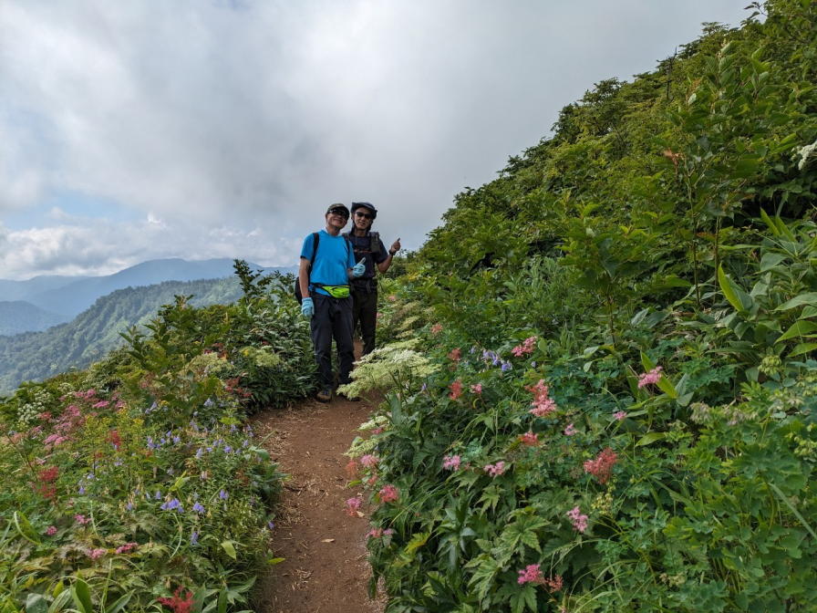 苗場山