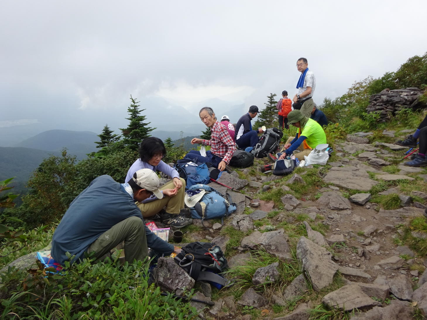 四阿山