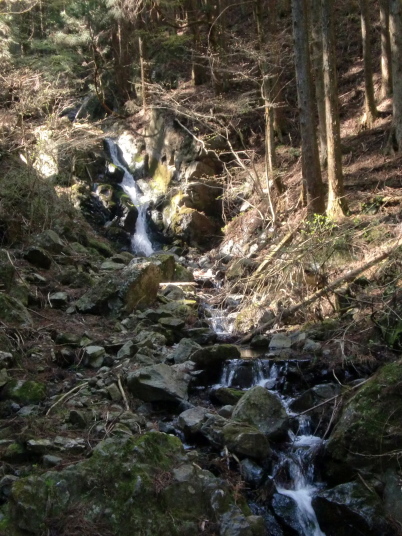 鳴神山