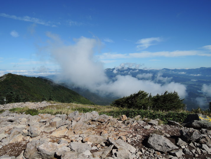 篭の塔山