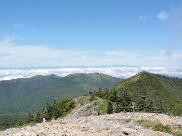 篭の塔山