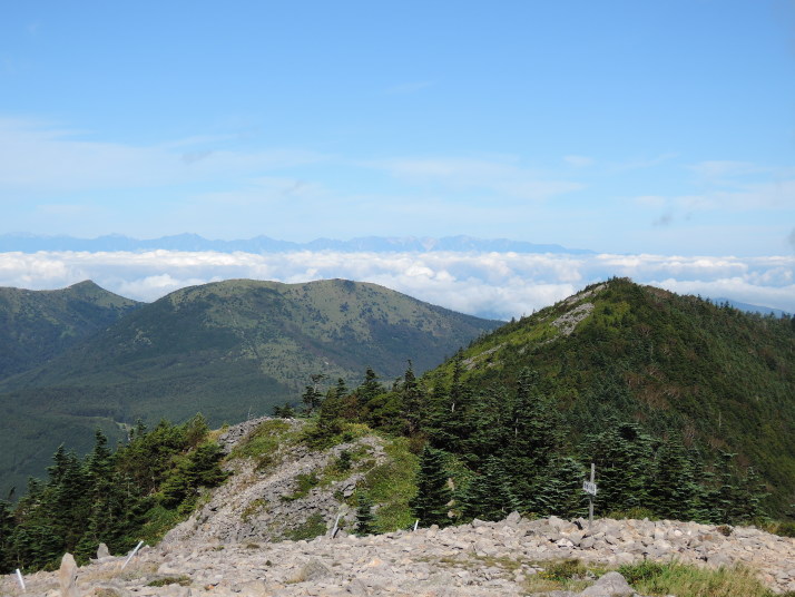 篭の塔山