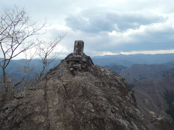 鹿岳山