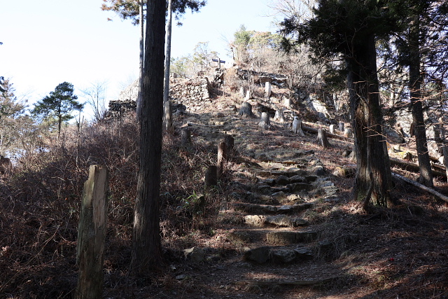 日の出山