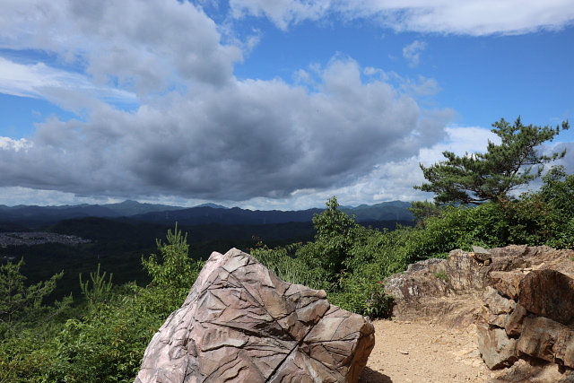 日和田山