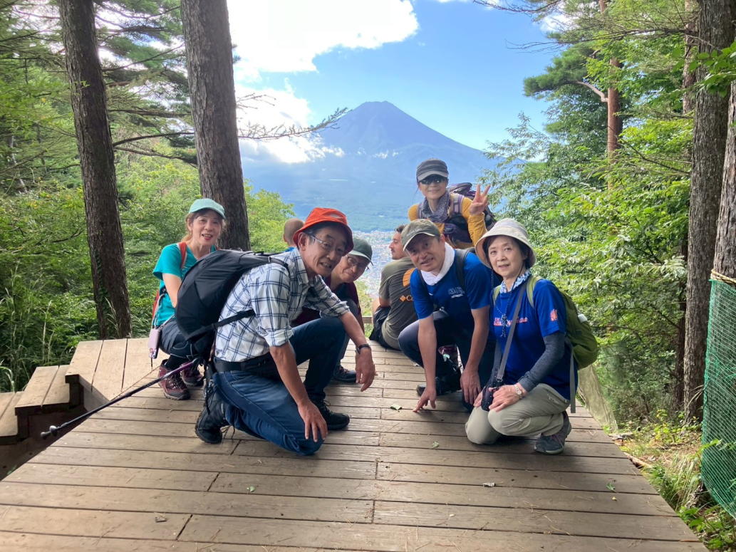 新倉山
